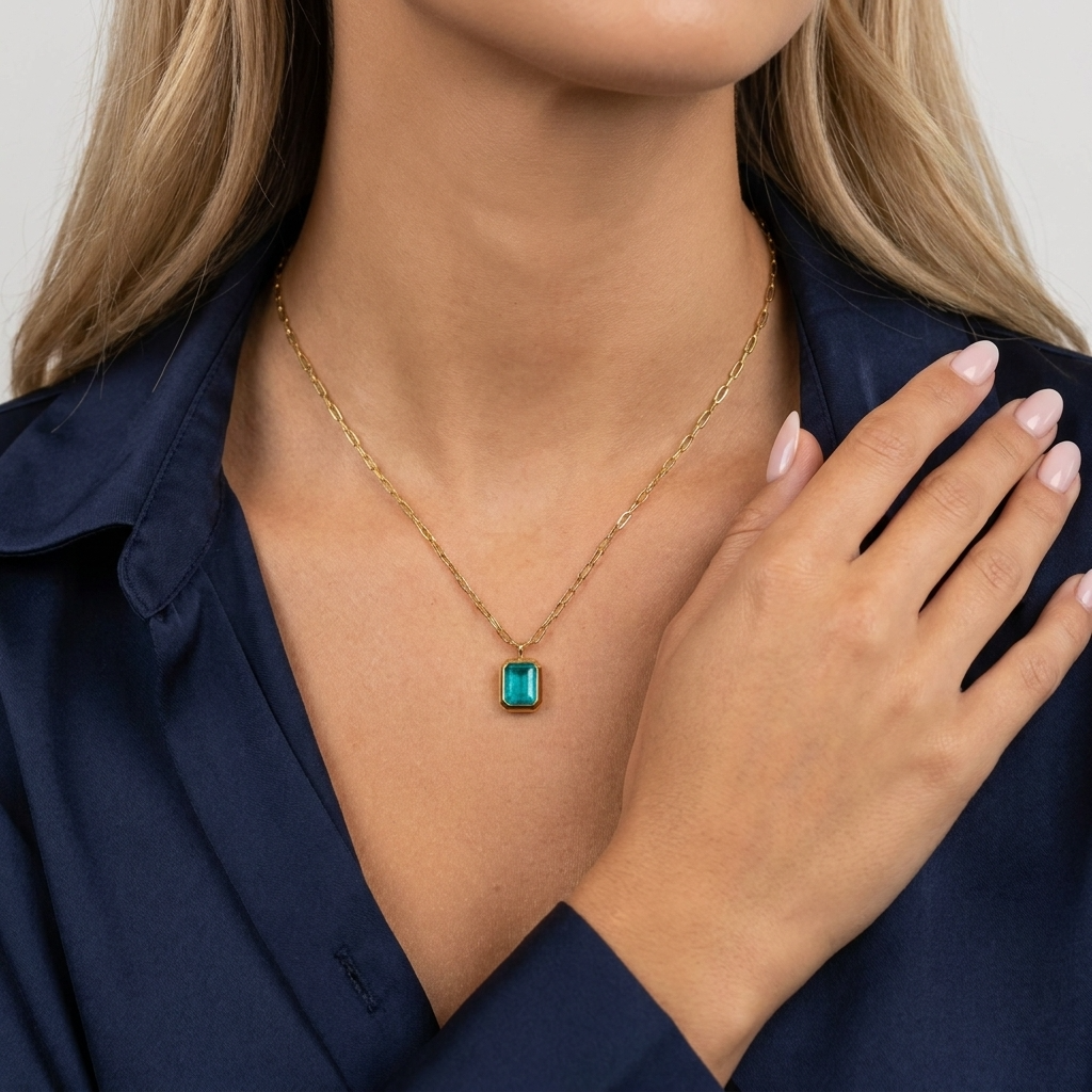 Amelia Crystal Necklace