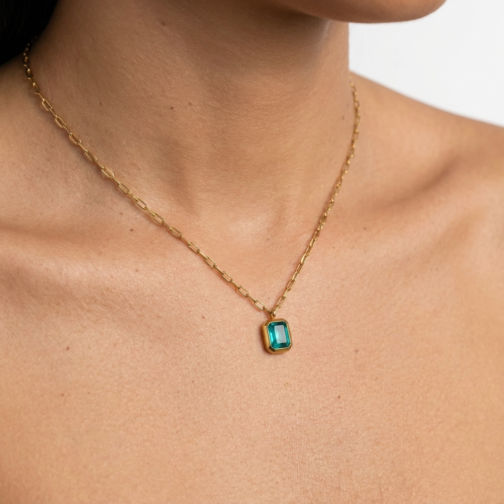 Amelia Crystal Necklace