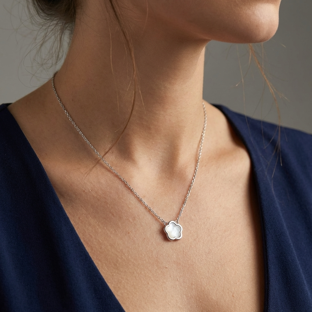 Amélie Clover Necklace