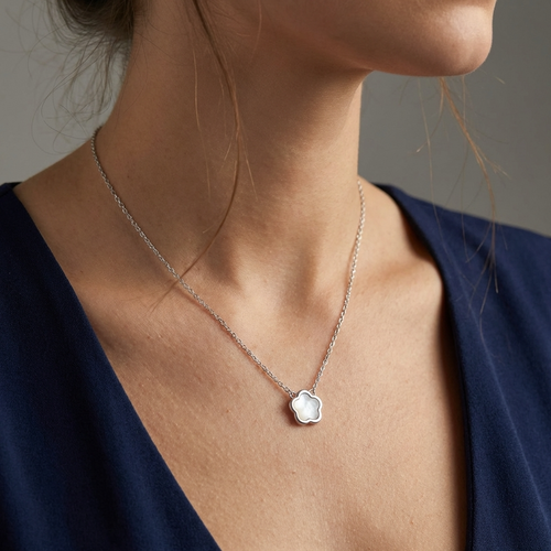 Amélie Clover Necklace
