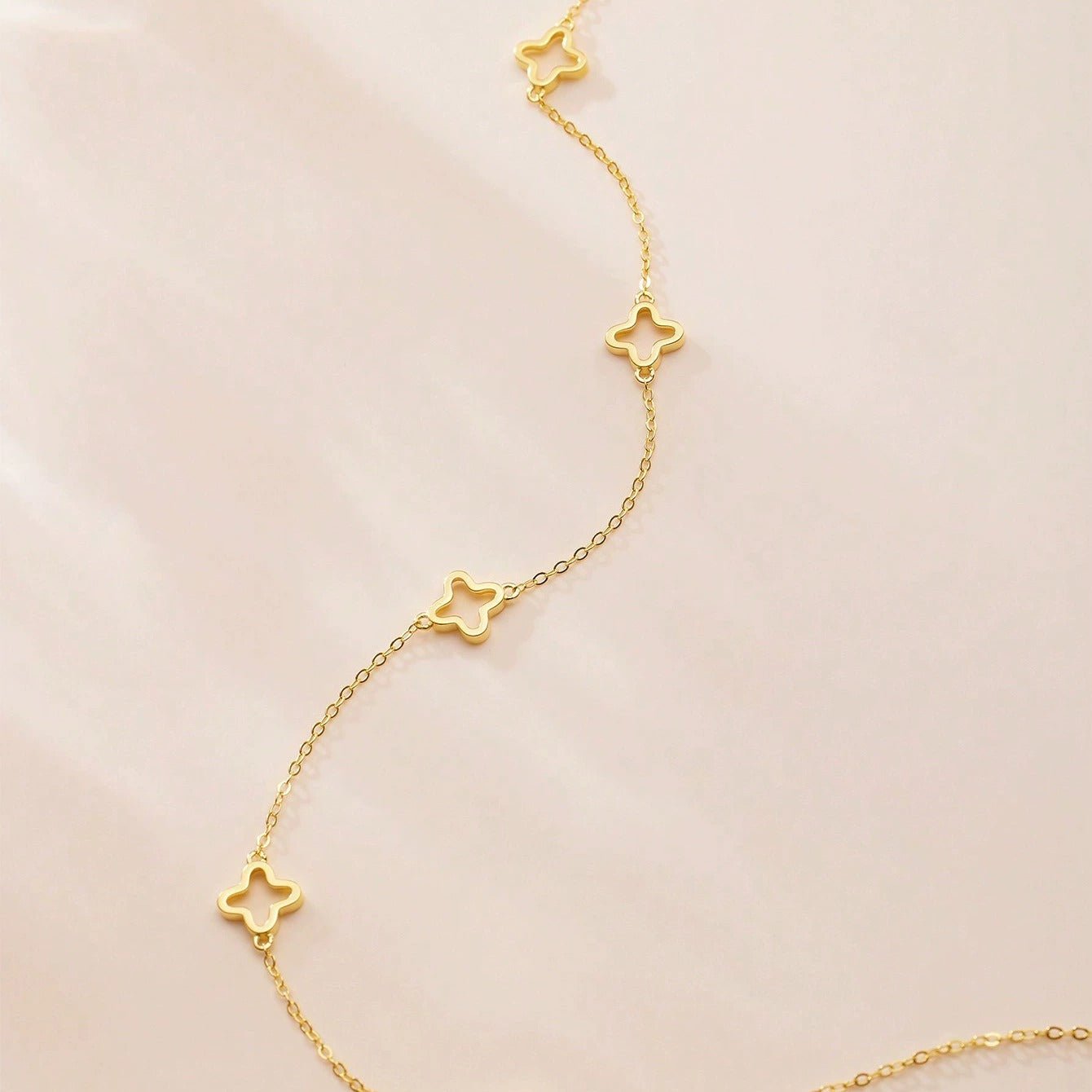 Anaïs Clover Necklace