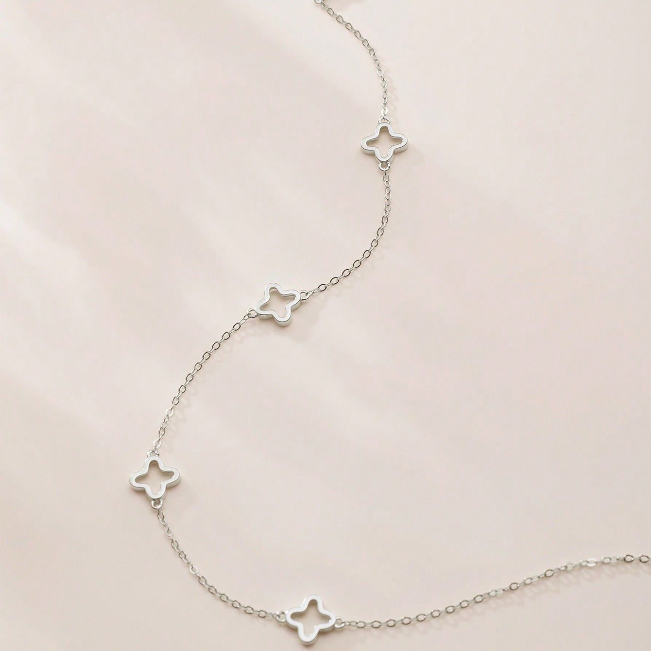 Anaïs Clover Necklace