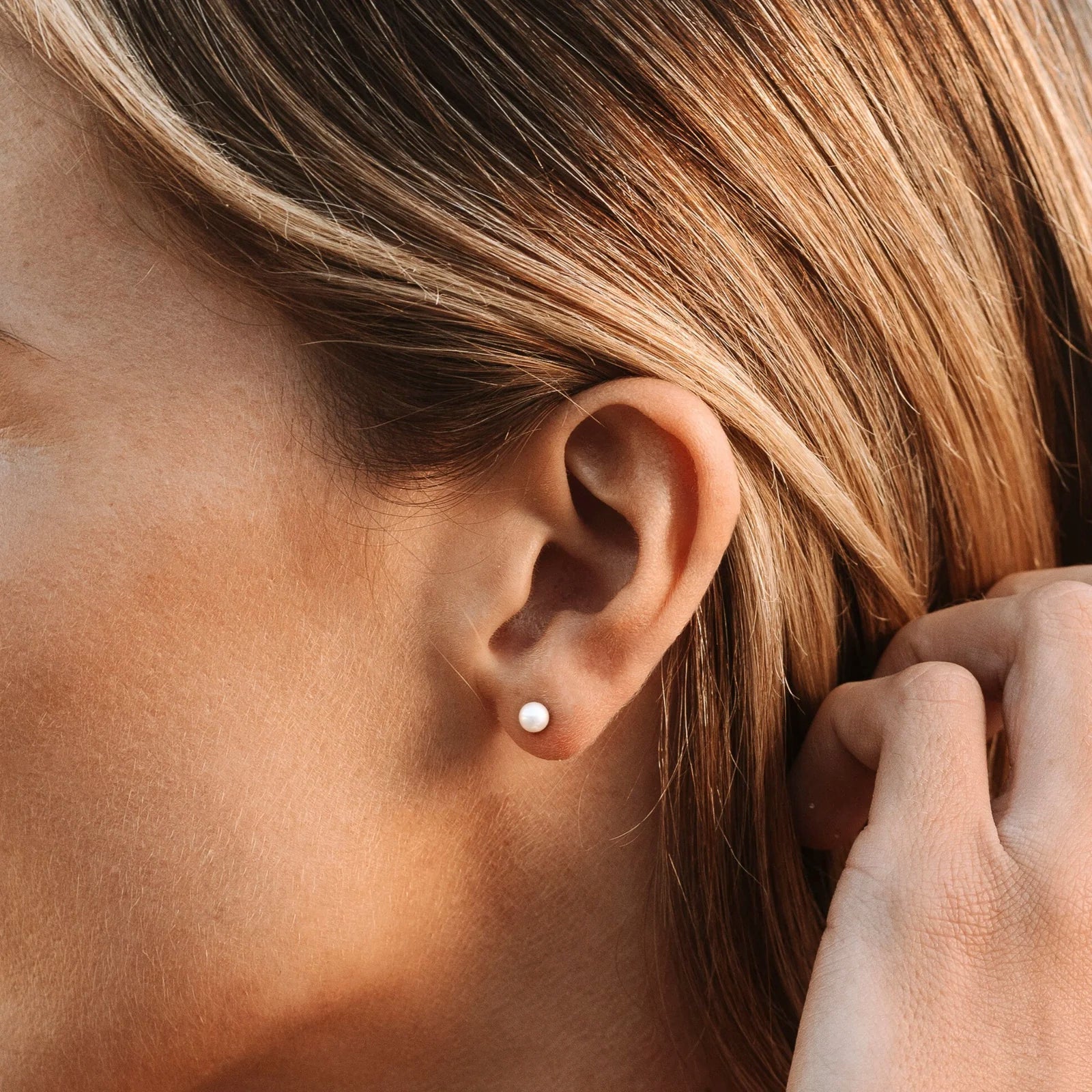 Aria Pearl Studs