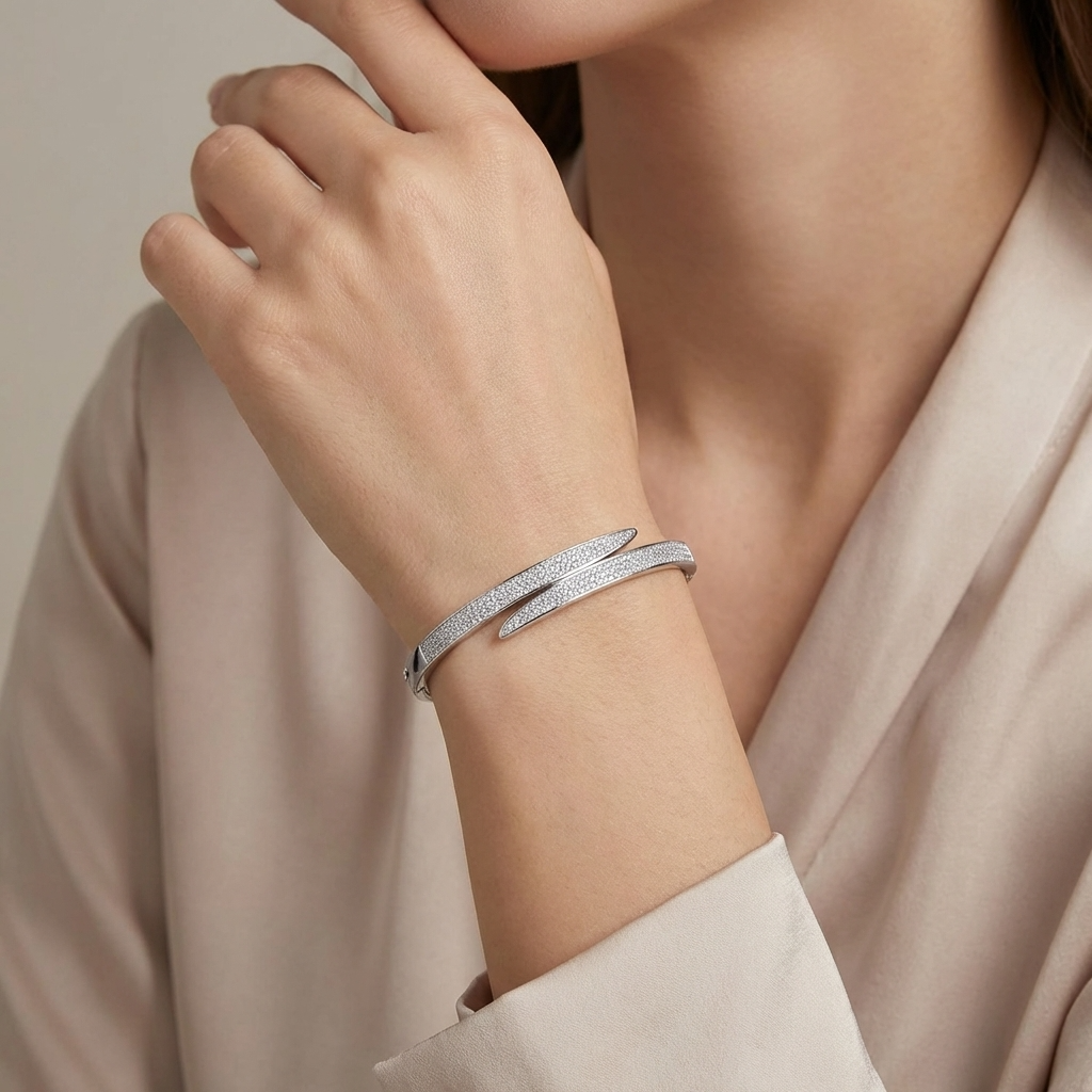 Céline Glow Silver Bangle