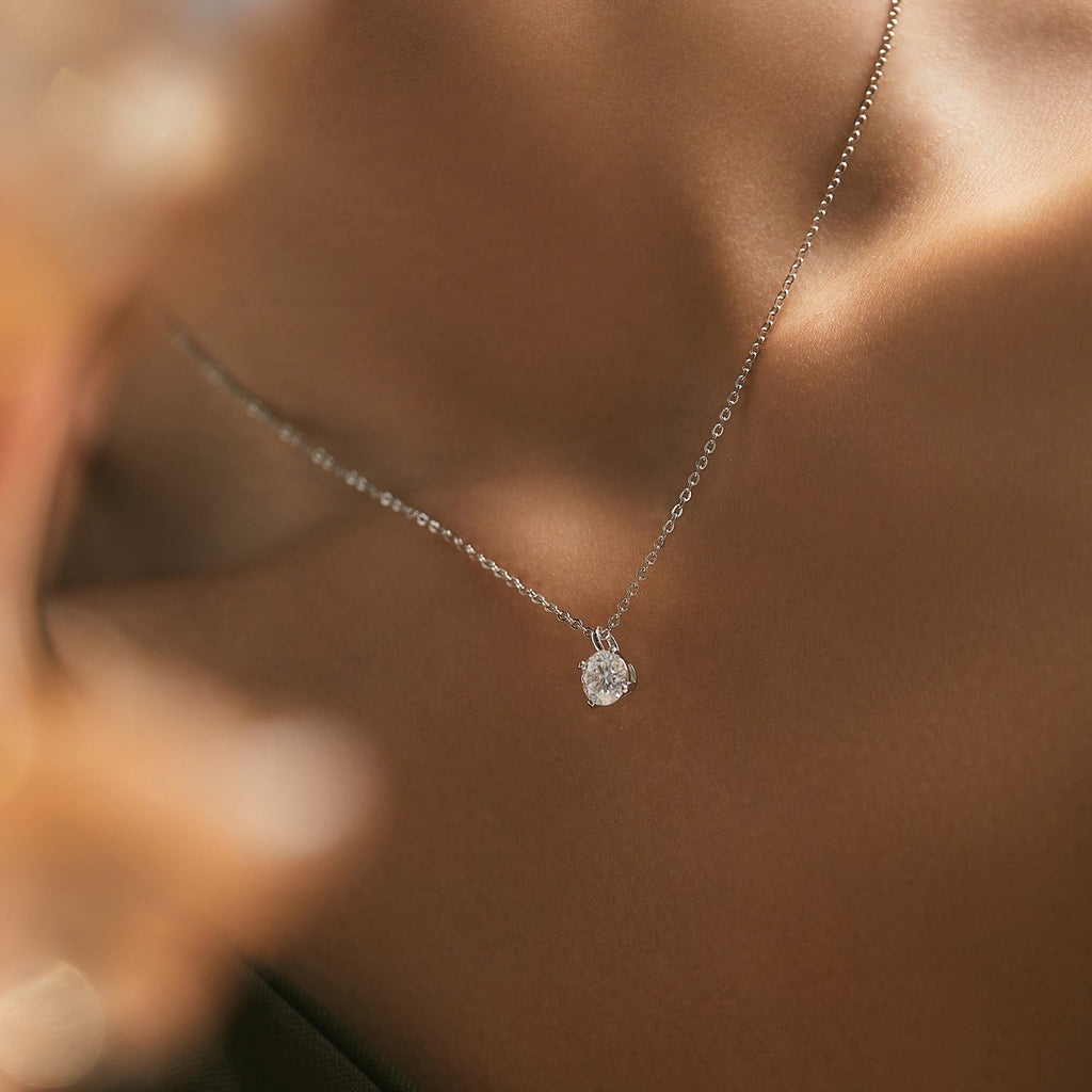 Elara Silver Pendant Necklace