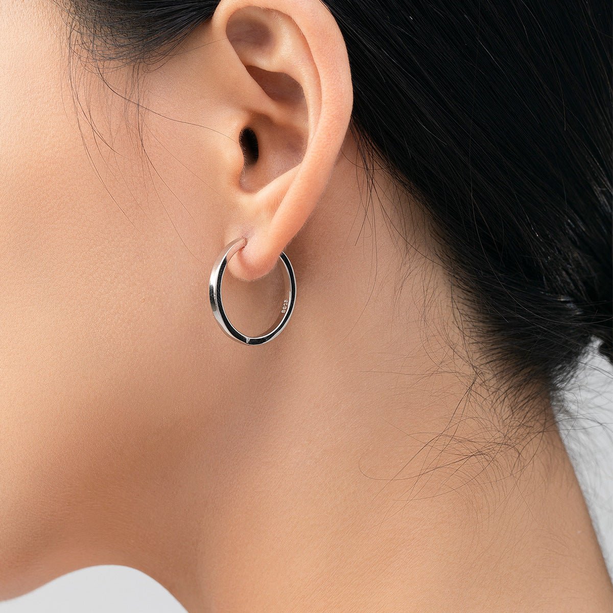 Eliana Hoop Earrings
