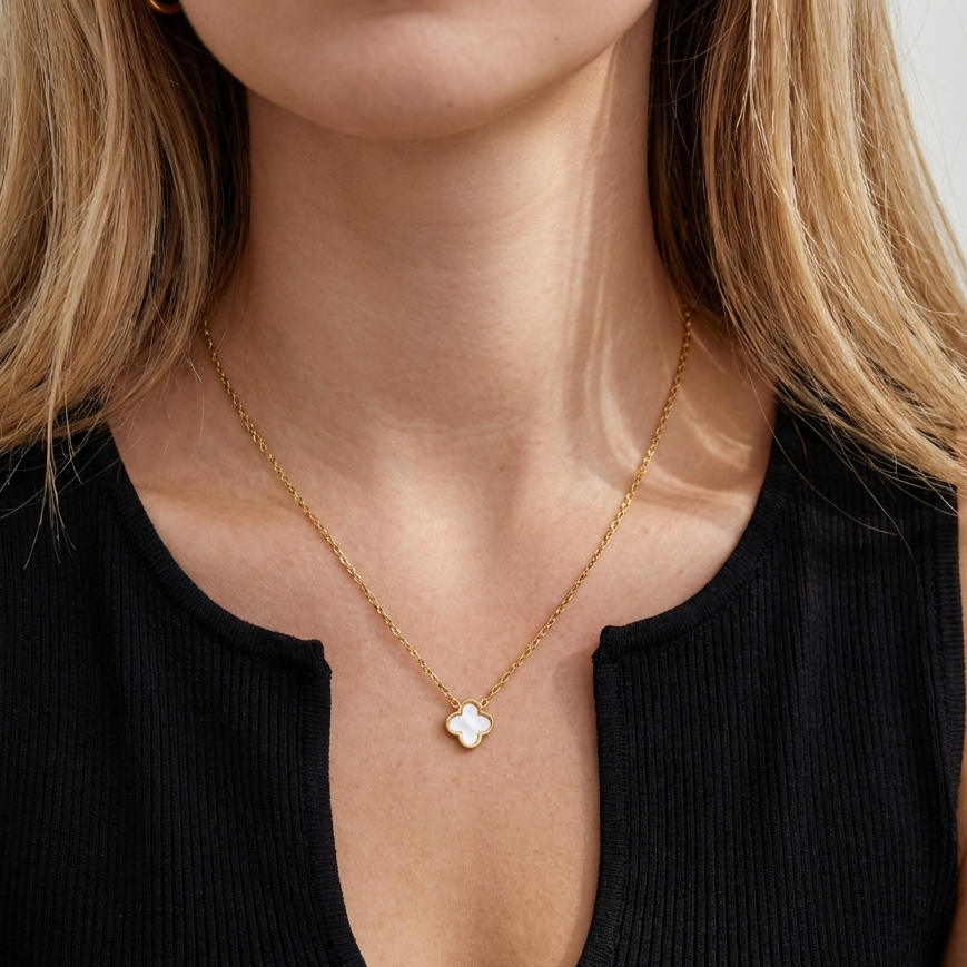 Freya Clover Pendant Necklace