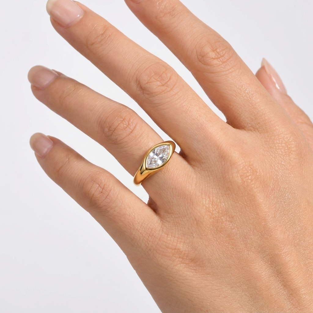 Majestic Contour Gold Ring
