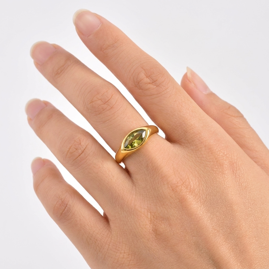 Majestic Contour Gold Ring