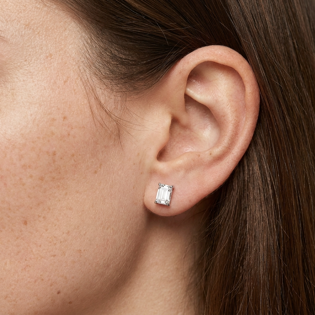 Mila Silver Stud Earrings