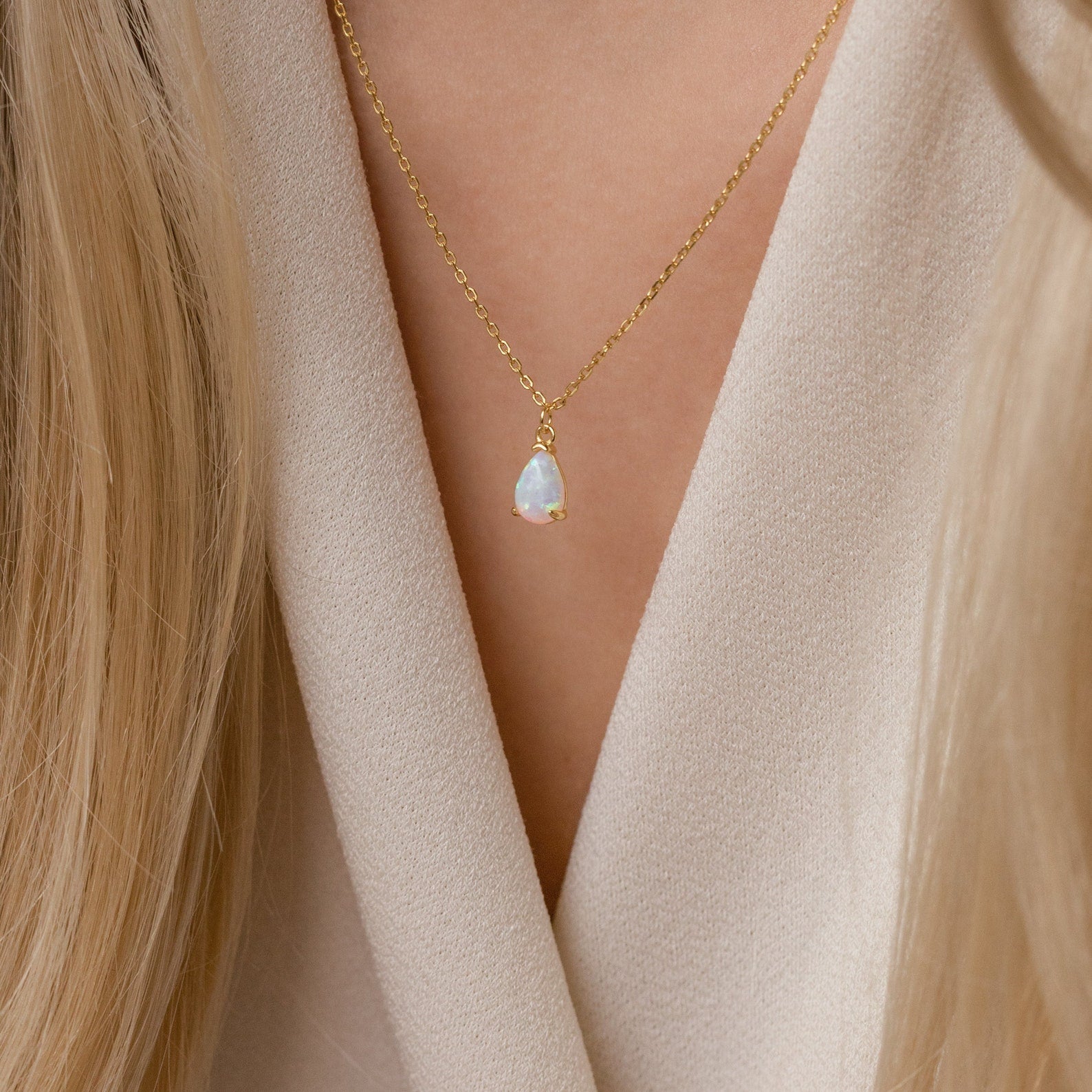 Mira Opal Pendant Necklace