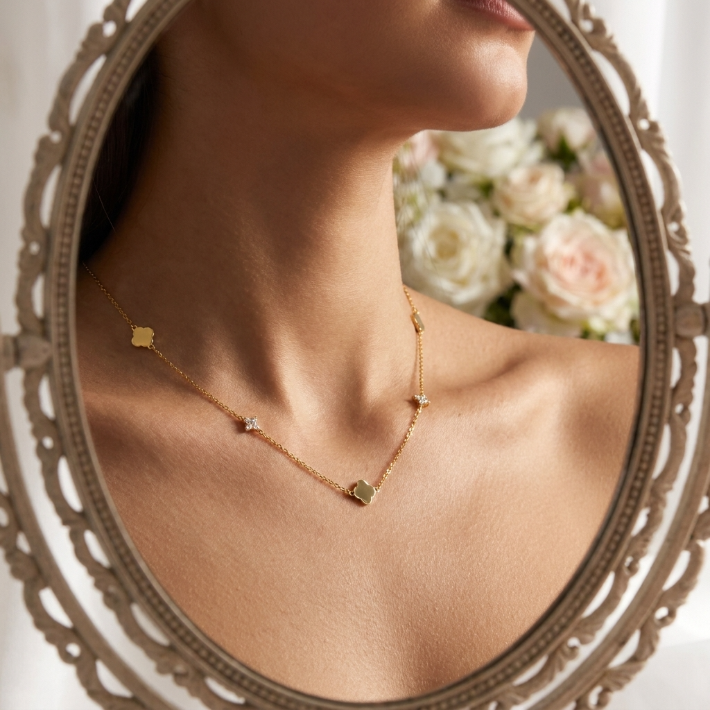 Naya Crystal Clover Necklace