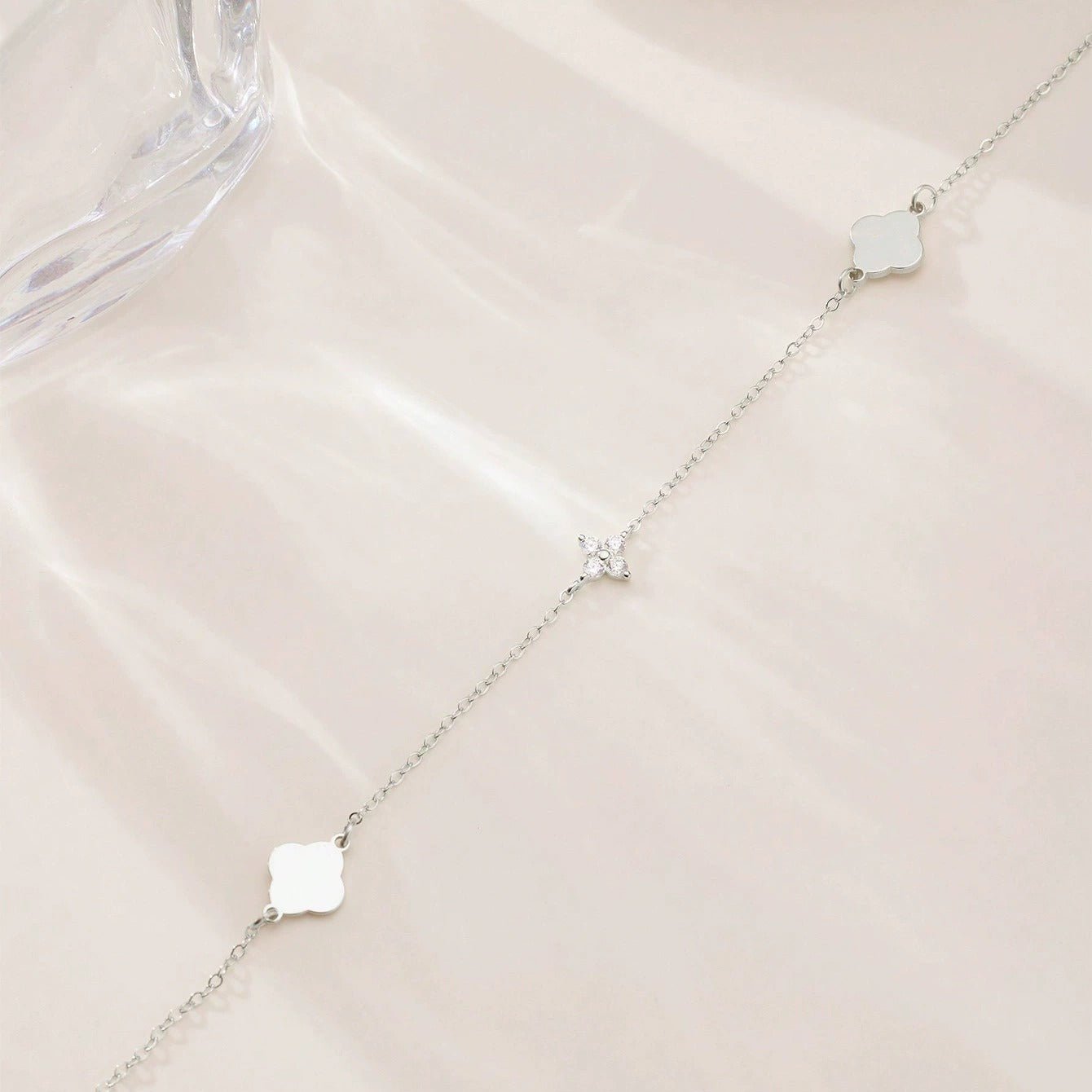Naya Crystal Clover Necklace