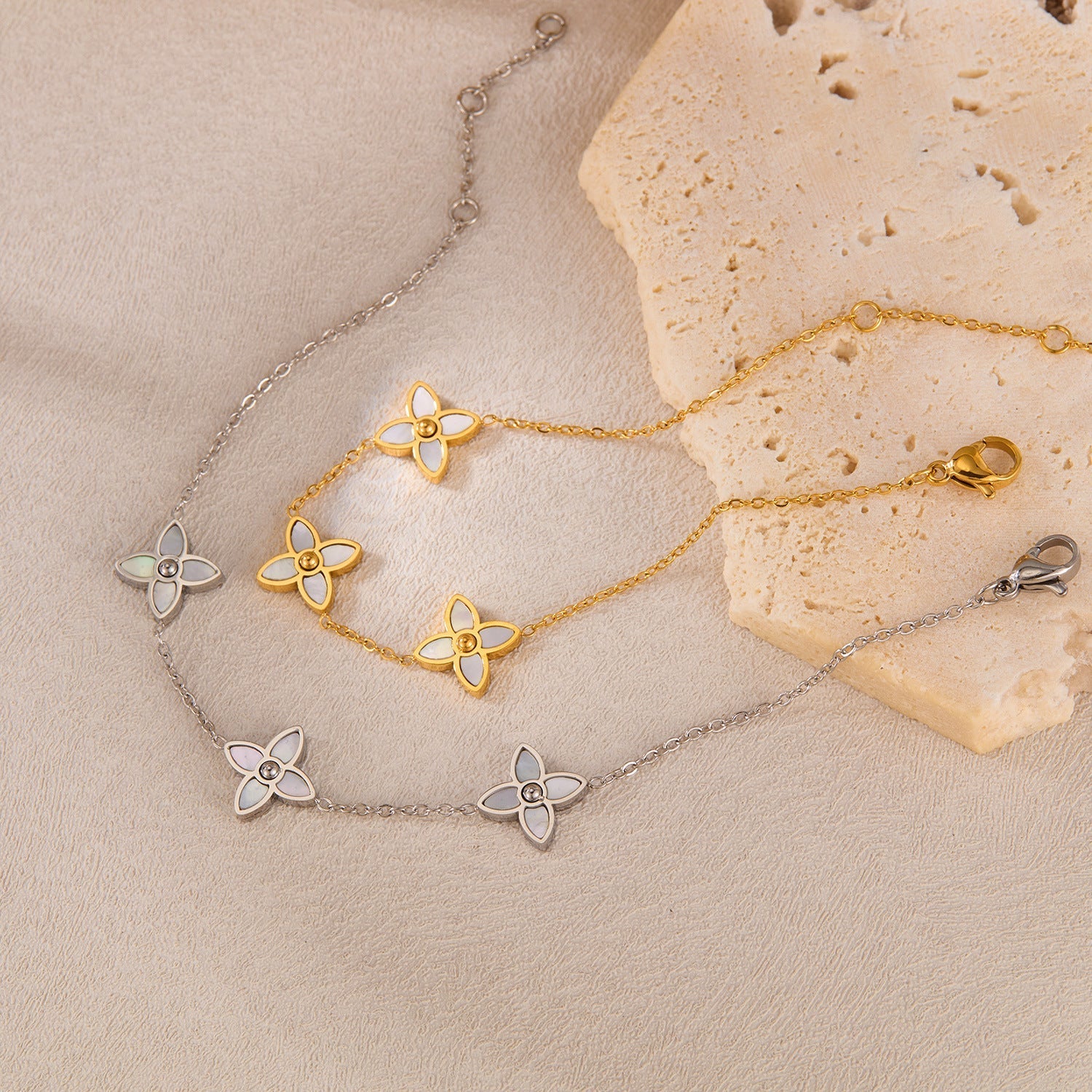 Nia Clover Bracelet