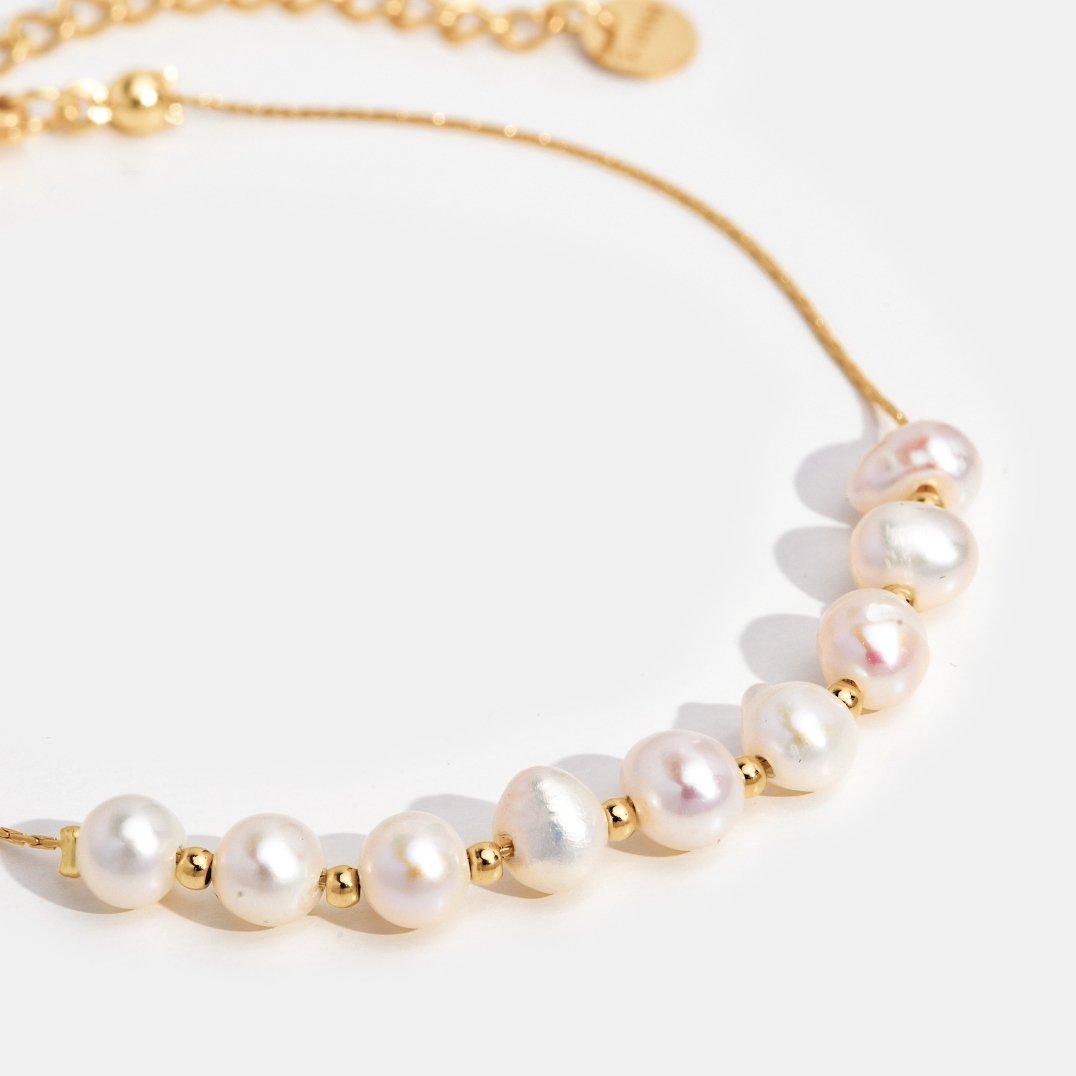 Thea Pearl Bracelet