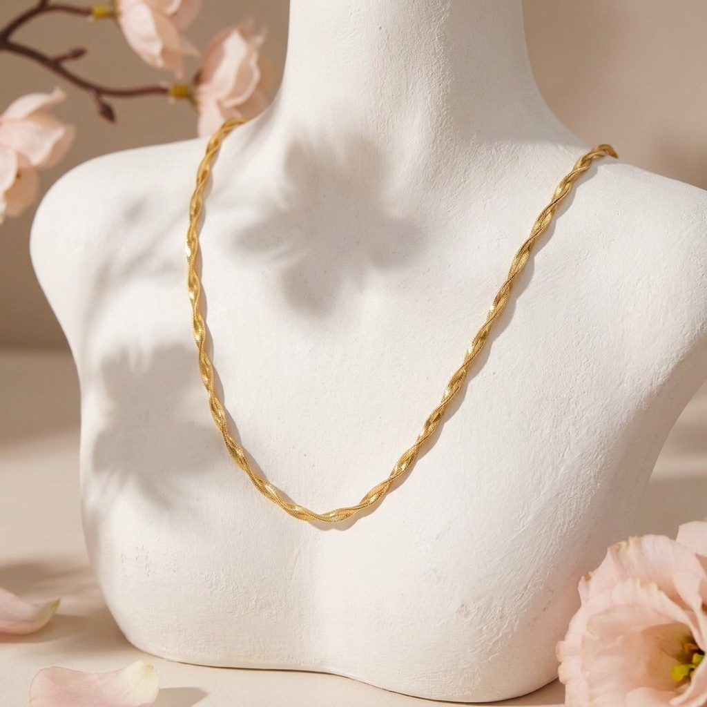 Ulina Gold Necklace