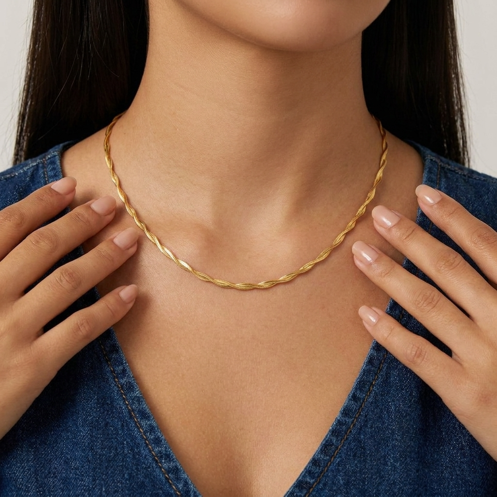 Ulina Gold Necklace