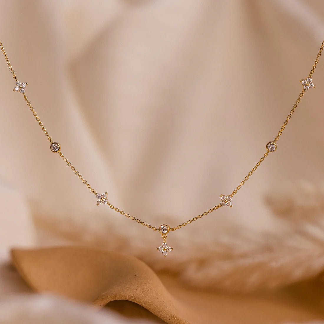 Vera Dainty Necklace