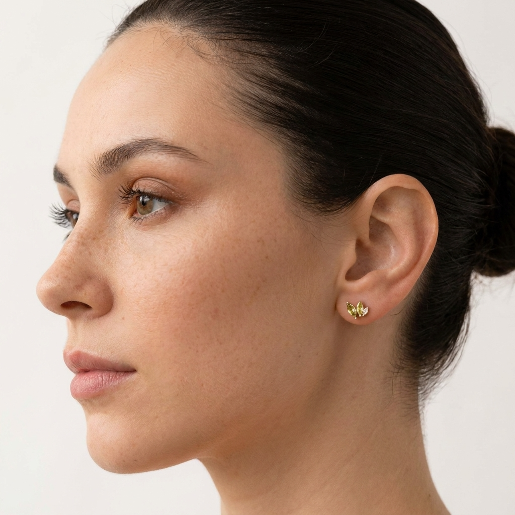 Yara Crystal Leaf Earrings