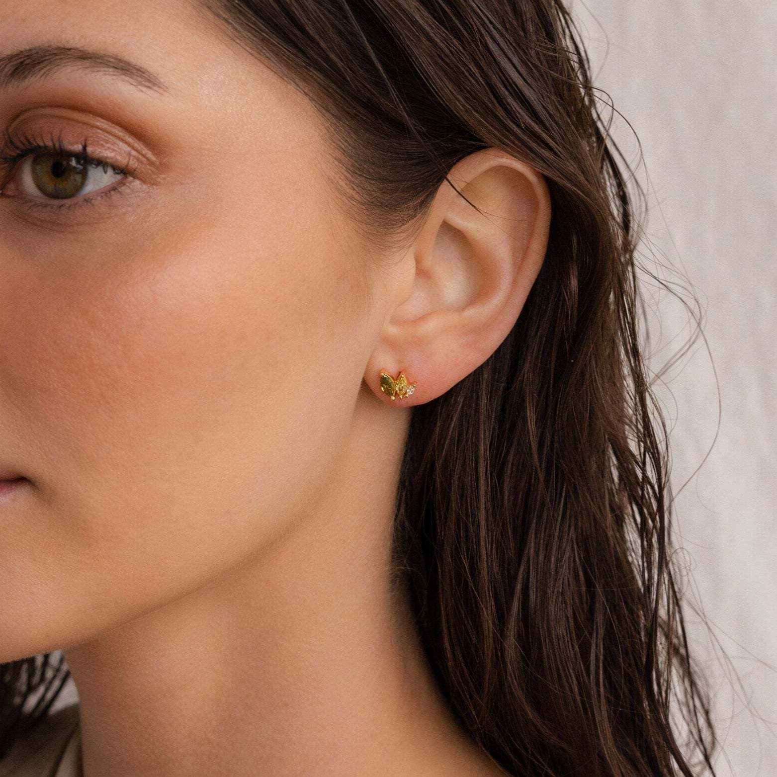 Yara Crystal Leaf Earrings