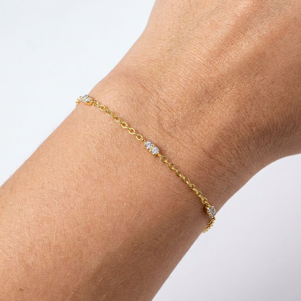 Zehra Dainty Crystal Bracelet